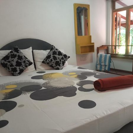 Angry Birds Homestay Habarana Εξωτερικό φωτογραφία